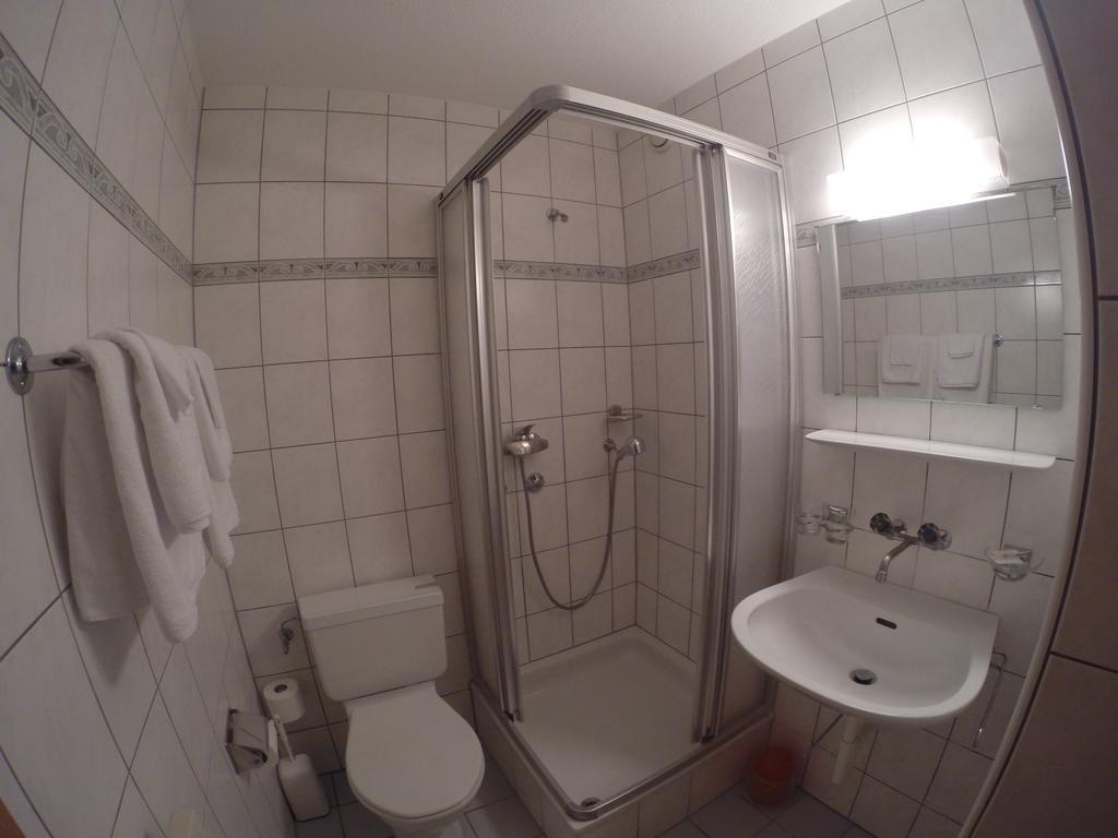 Gasthof Buehl Schwarzenburg Kamer foto